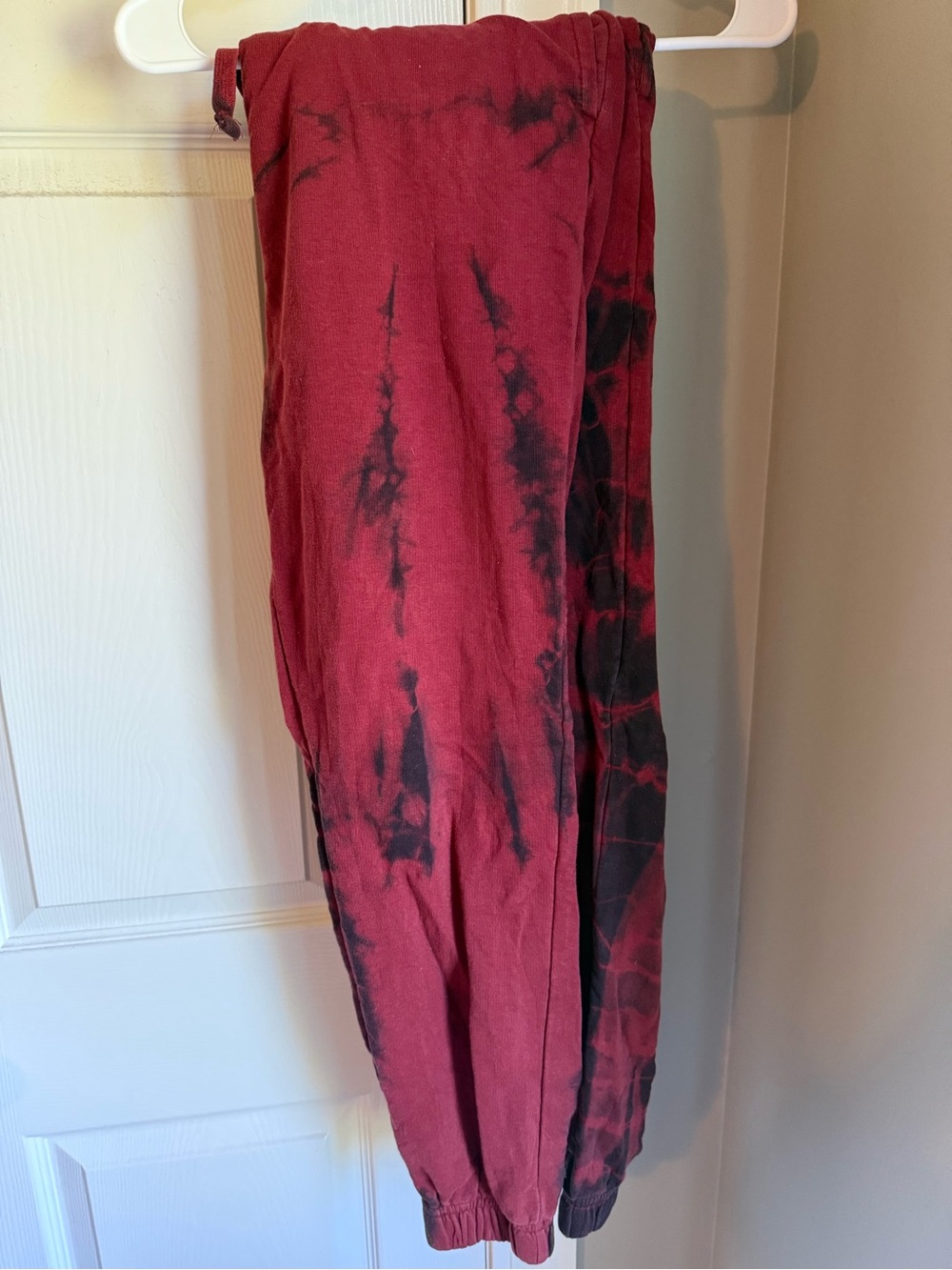 Women's Tie-Dye Lounge Pants - Red & Black